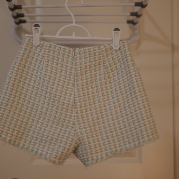 Chic Tweed-Style Short-Sleeve Cropped Jacket + Shorts Set - Picture 5 of 9